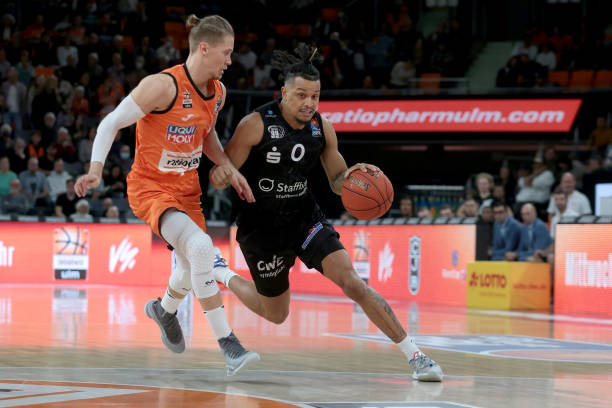 圣龙关键时 圣龙关键时