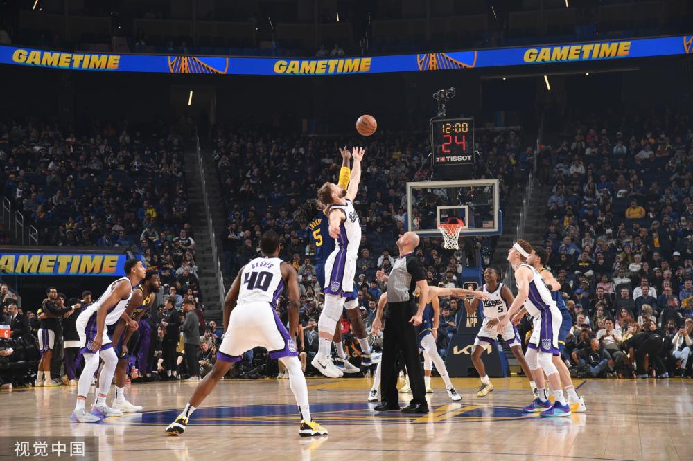 两位球星在 两位球星在